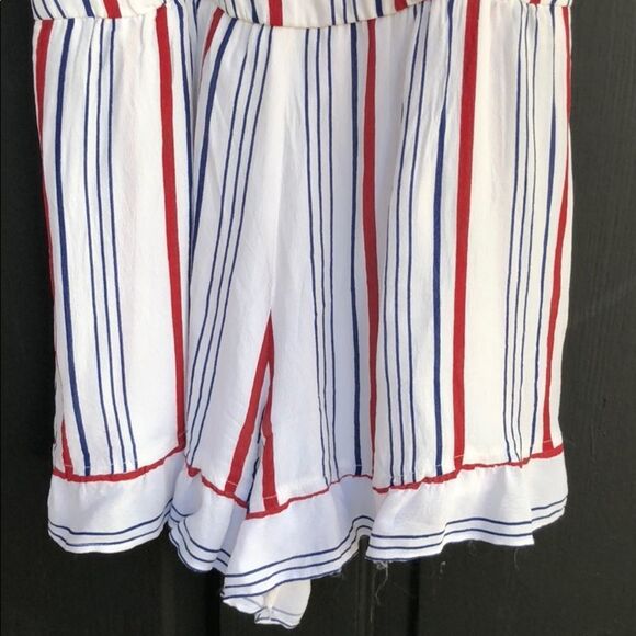 Tularosa Amelia Striped Shorts‎ Romper - Picture 4 of 8